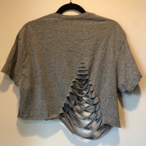 KALE gray distressed crop tee - Picture 6 of 8